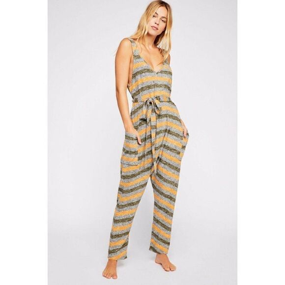 NEW FREE PEOPLE Sz SMALL BACK IN THE GAME STRIPED - Picture 1 of 3